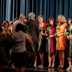 Gratulacje i kwiaty od władz miasta i Rady Rodziców